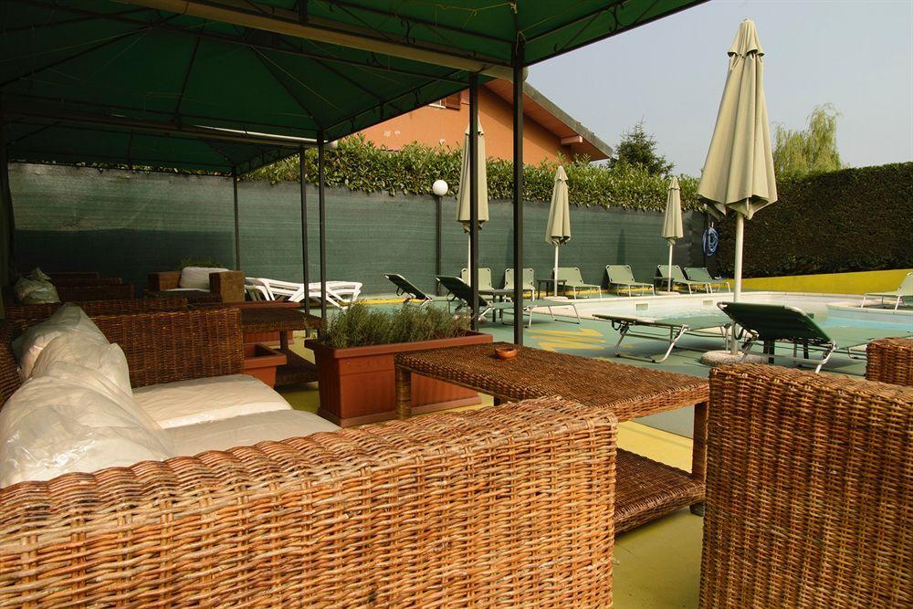 Hotel Motel Residence S Front Exterior foto